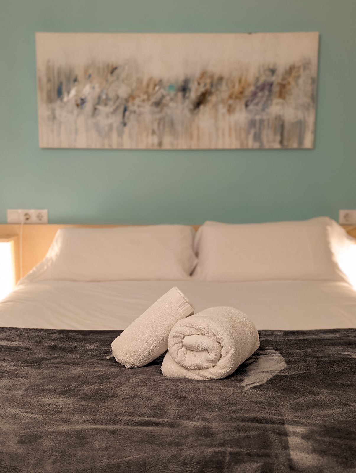 Habitació doble amb llum natural